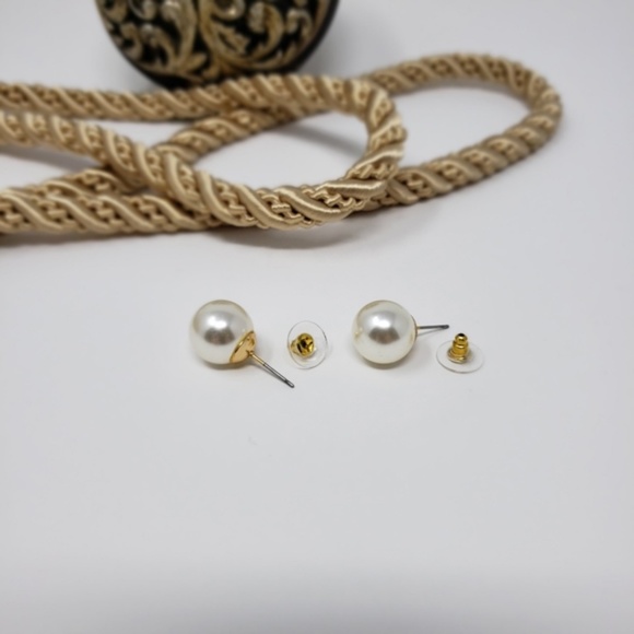 Cezanne Imitation Pearl Stud Earrings - Picture 3 of 4